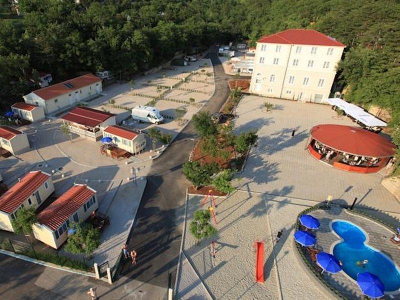 Apartments & Rooms Club Vala Selce Zewnętrze zdjęcie